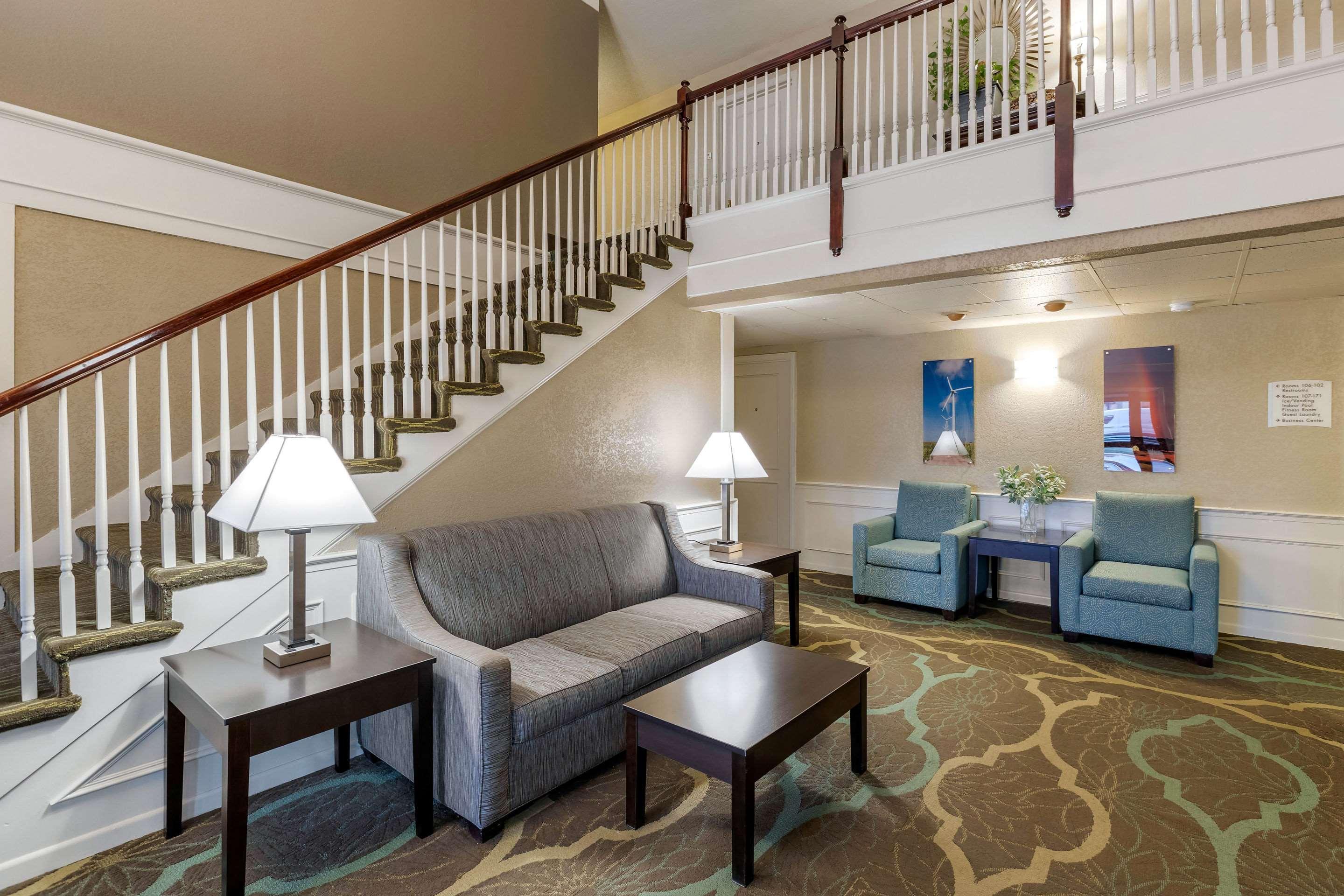 Quality Inn & Suites Des Moines - Merle Hay Road Urbandale Exteriör bild